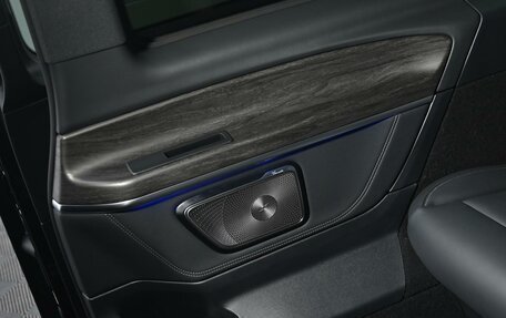 Mercedes-Benz V-Класс, 2026 год, 14 090 000 рублей, 13 фотография