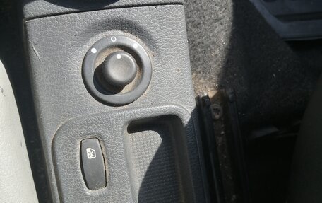 Renault Logan I, 2006 год, 230 000 рублей, 37 фотография