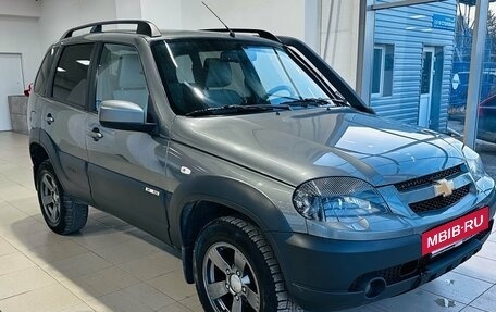 Chevrolet Niva I рестайлинг, 2017 год, 630 510 рублей, 8 фотография