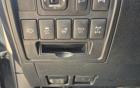 Toyota Land Cruiser 200, 2013 год, 3 700 000 рублей, 10 фотография