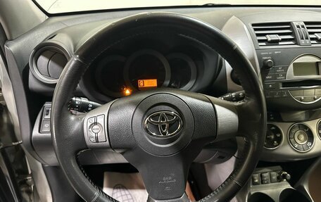 Toyota RAV4, 2006 год, 1 000 000 рублей, 27 фотография
