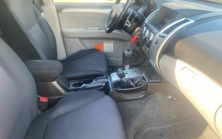 Mitsubishi Pajero Sport II рестайлинг, 2012 год, 1 525 000 рублей, 9 фотография