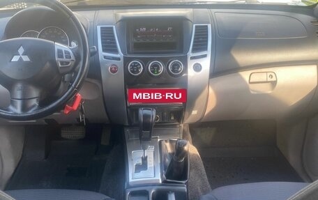 Mitsubishi Pajero Sport II рестайлинг, 2012 год, 1 525 000 рублей, 11 фотография