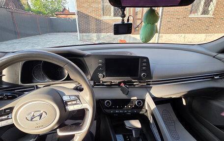 Hyundai Elantra, 2021 год, 2 880 000 рублей, 24 фотография