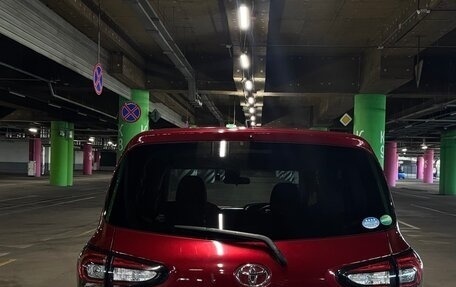 Toyota Sienta II, 2020 год, 2 150 000 рублей, 10 фотография