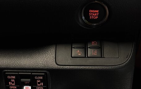 Toyota Sienta II, 2020 год, 2 150 000 рублей, 22 фотография