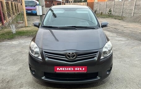 Toyota Auris II, 2011 год, 915 000 рублей, 4 фотография
