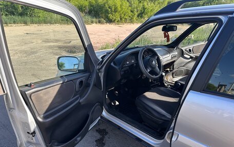 Chevrolet Niva I рестайлинг, 2010 год, 570 000 рублей, 6 фотография