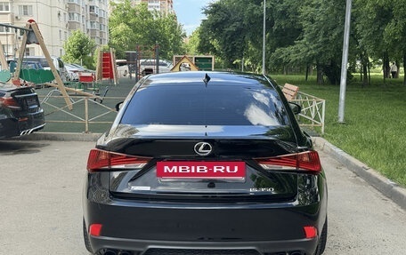 Lexus IS III, 2017 год, 4 400 000 рублей, 3 фотография