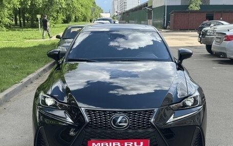 Lexus IS III, 2017 год, 4 400 000 рублей, 2 фотография