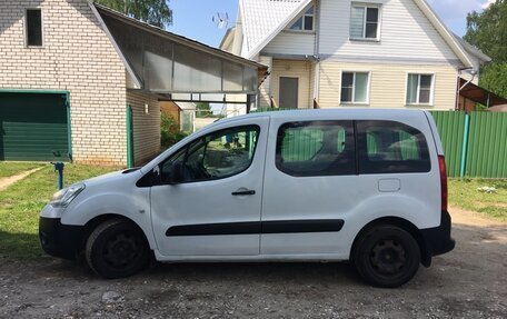 Citroen Berlingo II рестайлинг, 2012 год, 600 000 рублей, 2 фотография