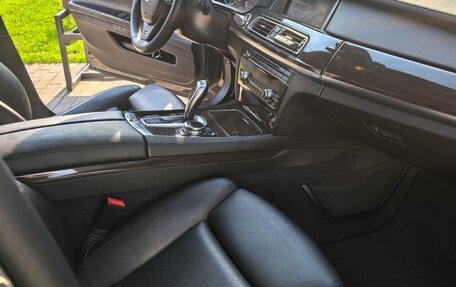 BMW 7 серия, 2014 год, 1 850 000 рублей, 9 фотография