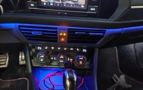 Volkswagen Jetta VII, 2019 год, 1 600 000 рублей, 9 фотография