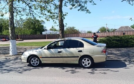 Toyota Avensis III рестайлинг, 2001 год, 225 000 рублей, 5 фотография