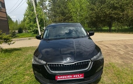 Skoda Rapid II, 2021 год, 1 750 000 рублей, 3 фотография