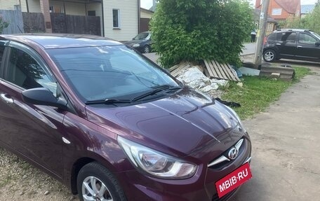 Hyundai Solaris II рестайлинг, 2013 год, 920 000 рублей, 5 фотография