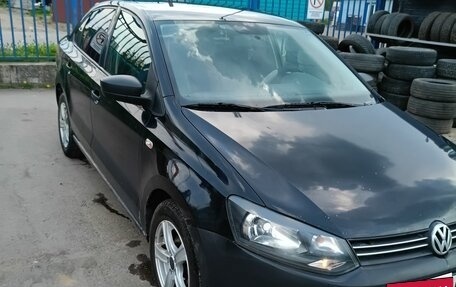 Volkswagen Polo VI (EU Market), 2011 год, 680 000 рублей, 3 фотография