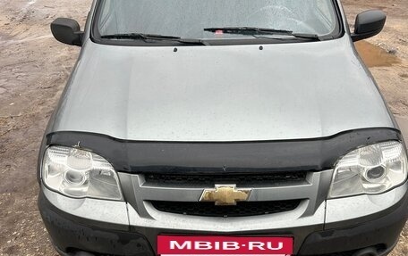 Chevrolet Niva I рестайлинг, 2009 год, 450 000 рублей, 2 фотография