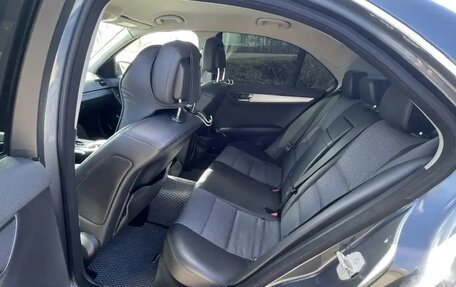 Mercedes-Benz C-Класс, 2009 год, 1 100 000 рублей, 31 фотография