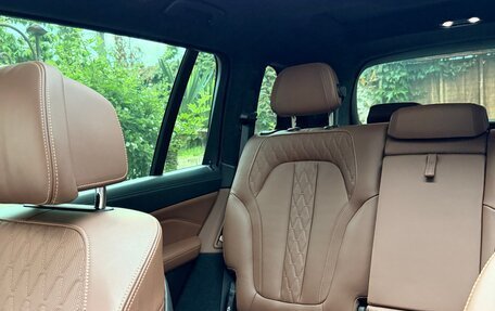 BMW X7, 2021 год, 7 500 000 рублей, 13 фотография