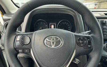 Toyota RAV4, 2017 год, 2 030 000 рублей, 8 фотография