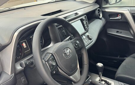 Toyota RAV4, 2017 год, 2 030 000 рублей, 9 фотография