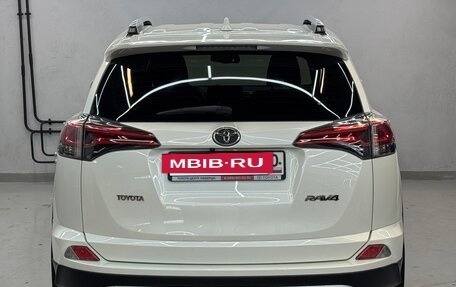 Toyota RAV4, 2017 год, 2 030 000 рублей, 5 фотография