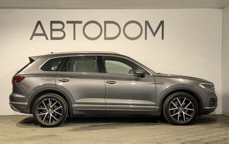 Volkswagen Touareg III, 2019 год, 5 199 999 рублей, 6 фотография