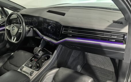 Volkswagen Touareg III, 2019 год, 5 199 999 рублей, 18 фотография