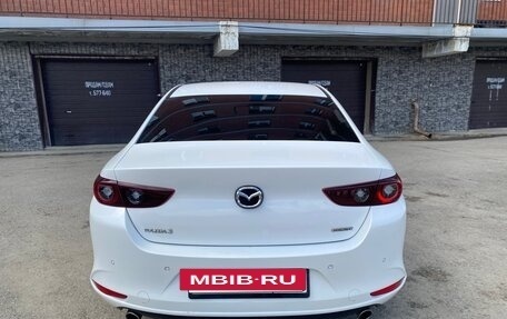 Mazda 3, 2022 год, 1 800 000 рублей, 3 фотография