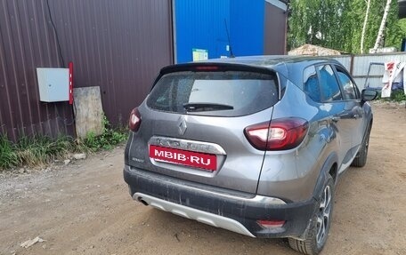 Renault Kaptur I рестайлинг, 2017 год, 1 200 000 рублей, 3 фотография