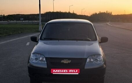 Chevrolet Niva I рестайлинг, 2016 год, 530 000 рублей, 4 фотография