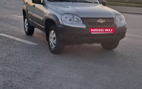 Chevrolet Niva I рестайлинг, 2016 год, 530 000 рублей, 2 фотография