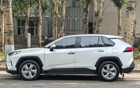 Toyota RAV4, 2021 год, 2 500 123 рублей, 4 фотография