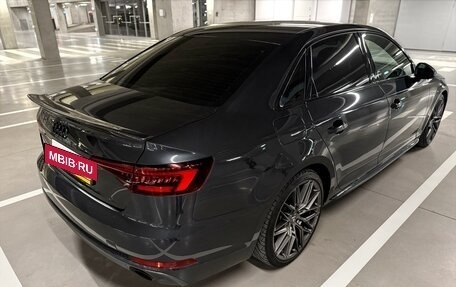 Audi A4, 2016 год, 2 200 000 рублей, 8 фотография