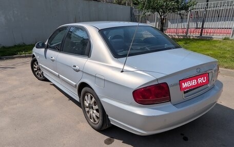 Hyundai Sonata IV рестайлинг, 2011 год, 850 000 рублей, 3 фотография