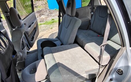 Mitsubishi Space Wagon III, 2003 год, 380 000 рублей, 10 фотография