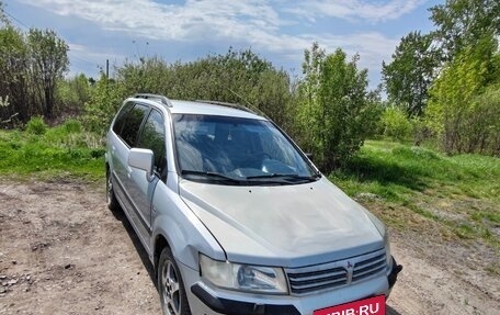 Mitsubishi Space Wagon III, 2003 год, 380 000 рублей, 3 фотография