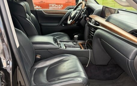 Lexus LX III, 2016 год, 7 930 000 рублей, 7 фотография