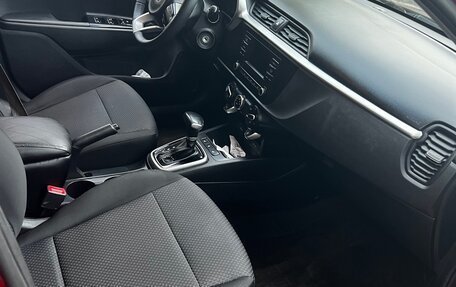 KIA Rio IV, 2021 год, 1 000 000 рублей, 3 фотография
