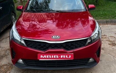 KIA Rio IV, 2021 год, 1 000 000 рублей, 6 фотография