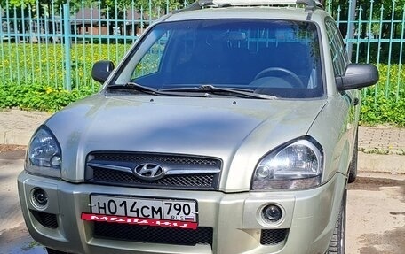 Hyundai Tucson III, 2008 год, 780 000 рублей, 2 фотография