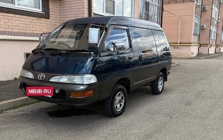 Toyota Lite Ace IV, 1993 год, 490 000 рублей, 2 фотография