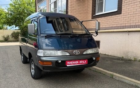 Toyota Lite Ace IV, 1993 год, 490 000 рублей, 9 фотография