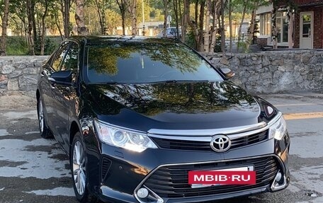 Toyota Camry, 2017 год, 2 230 000 рублей, 4 фотография