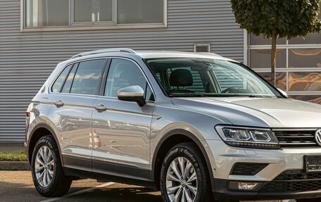 Volkswagen Tiguan II, 2020 год, 2 355 000 рублей, 7 фотография