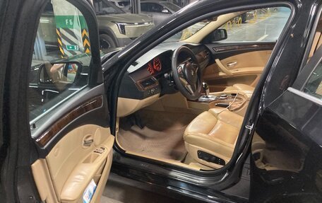 BMW 5 серия, 2008 год, 1 400 000 рублей, 9 фотография