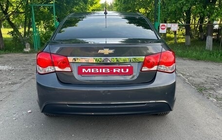 Chevrolet Cruze II, 2013 год, 790 000 рублей, 3 фотография