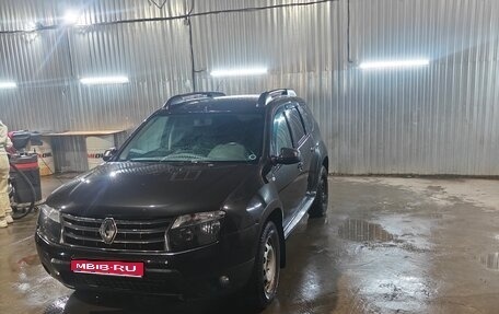 Renault Duster I рестайлинг, 2014 год, 800 000 рублей, 1 фотография