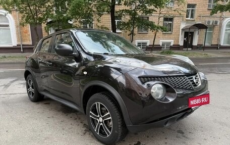 Nissan Juke II, 2013 год, 965 000 рублей, 2 фотография
